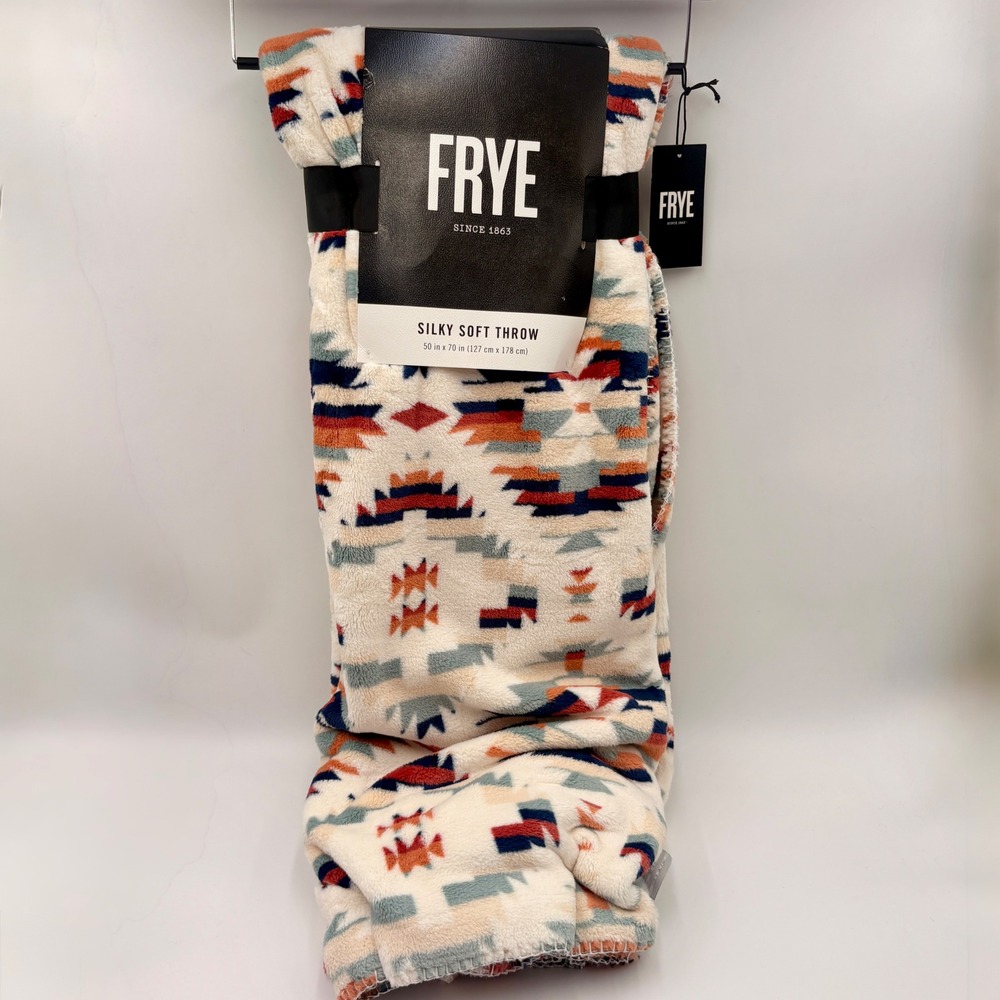 Frye Silky Soft‎ Throw Blanket 50x70 Southwestern Geometric Plush Cream